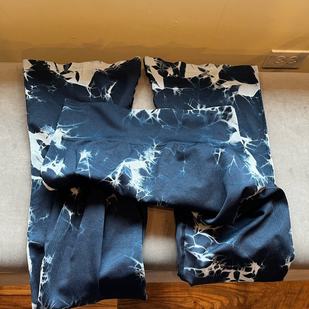 Stylish Black White Leggings Wide Leg